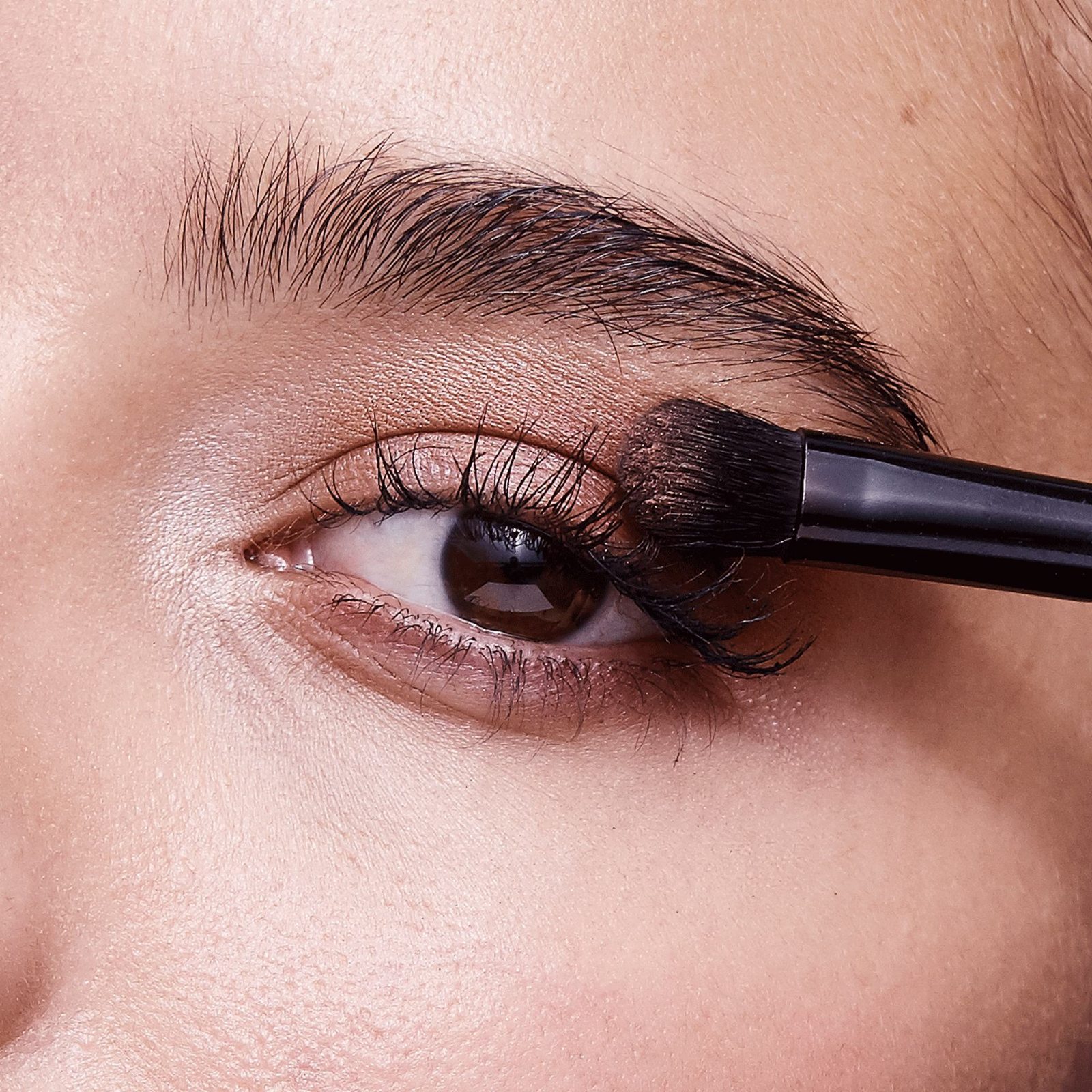 38814 Палетка теней для век OnColour