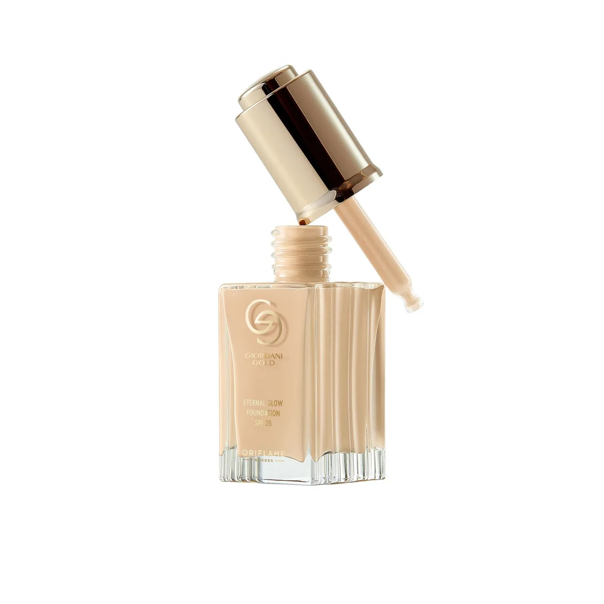 Сияющая тональная основа Giordani Gold SPF 25