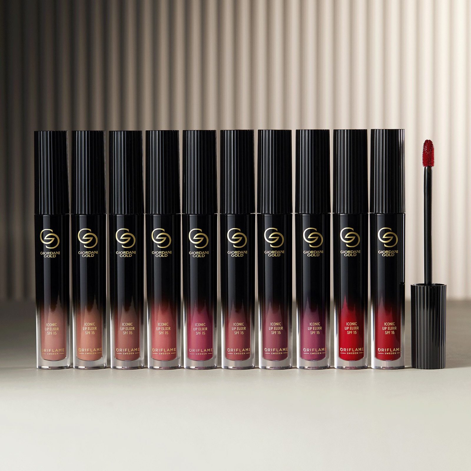 44821 Жидкая губная помада-эликсир Giordani Gold