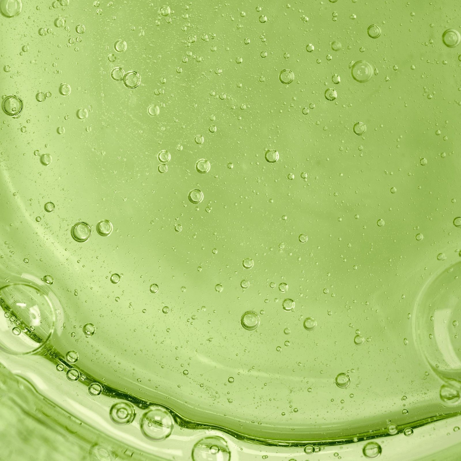 46470 Освежающее жидкое мыло с органическим зелёным чаем и огурцом Love Nature