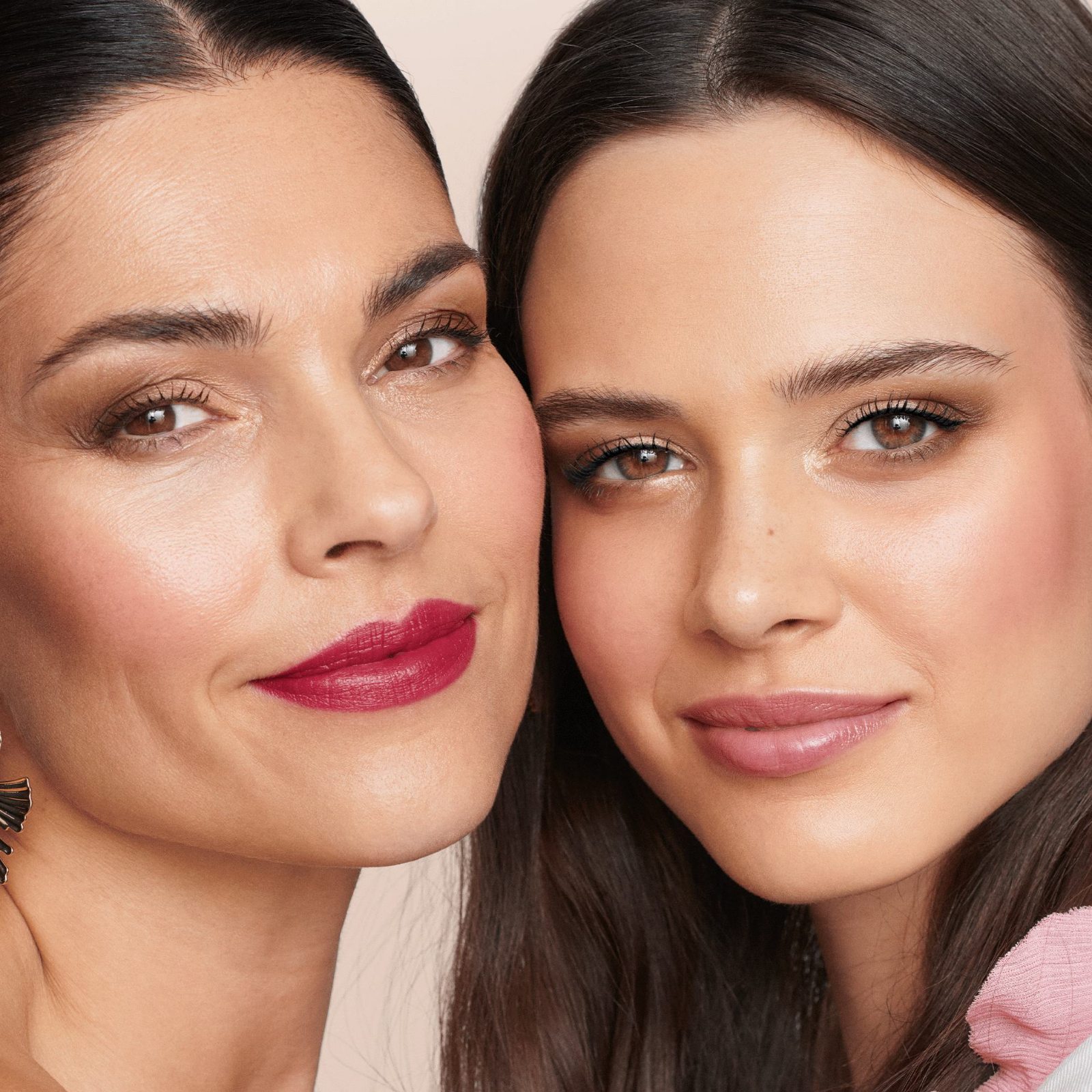 46957 Сатиновая губная помада Giordani Gold