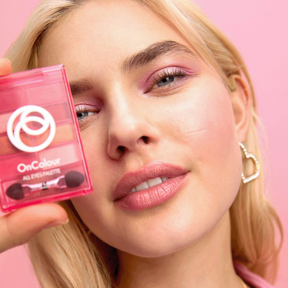 47604 Палетка теней для век OnColour